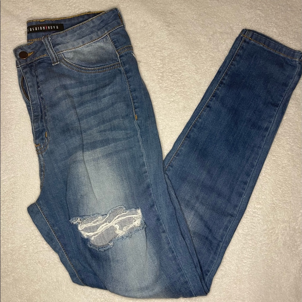 Fashion Nova Jeans. Size 13